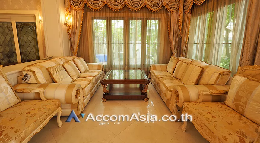  1  4 br House For Sale in Charoenkrung ,Bangkok BTS Surasak - BRT Charoenrat at House  in Compound AA26745