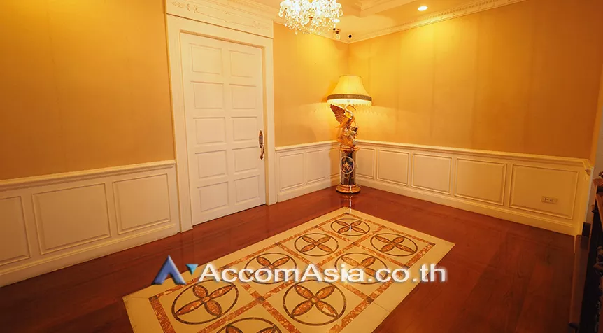 15  4 br House For Sale in Charoenkrung ,Bangkok BTS Surasak - BRT Charoenrat at House  in Compound AA26745