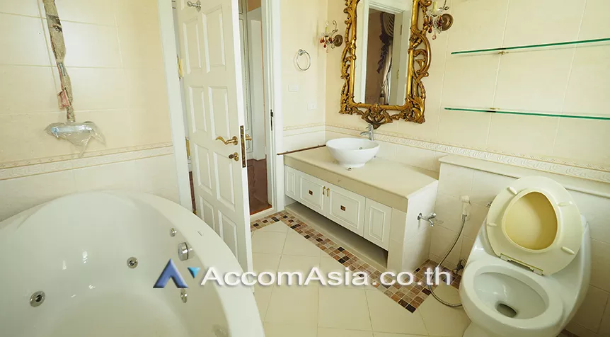 18  4 br House For Sale in Rama 3 ,Bangkok BTS Surasak - BRT Charoenrat at House  in Compound AA26745