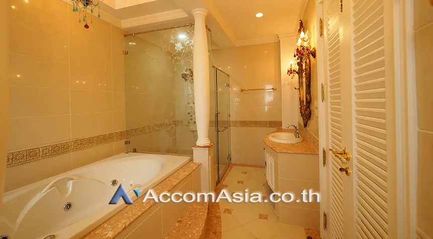 19  4 br House For Sale in Rama 3 ,Bangkok BTS Surasak - BRT Charoenrat at House  in Compound AA26745
