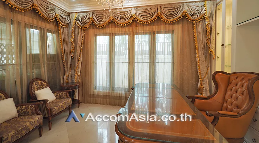  1  4 br House For Sale in Charoenkrung ,Bangkok BTS Surasak - BRT Charoenrat at House  in Compound AA26745