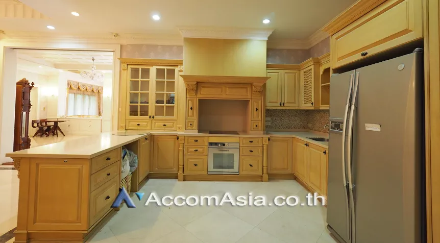 4  4 br House For Sale in Charoenkrung ,Bangkok BTS Surasak - BRT Charoenrat at House  in Compound AA26745