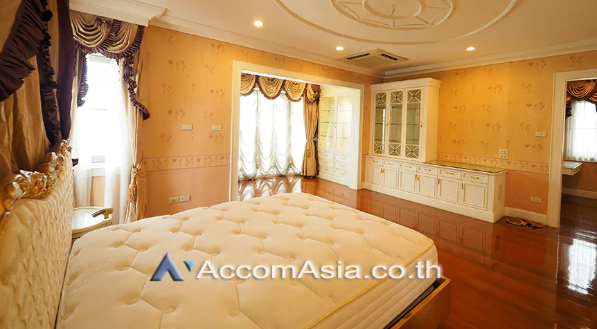 9  4 br House For Sale in Rama 3 ,Bangkok BTS Surasak - BRT Charoenrat at House  in Compound AA26745