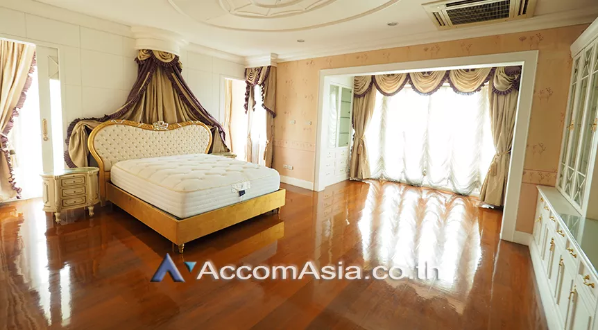 10  4 br House For Sale in Charoenkrung ,Bangkok BTS Surasak - BRT Charoenrat at House  in Compound AA26745