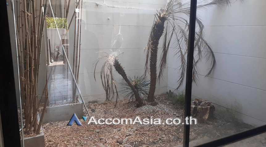  1  5 br Townhouse for rent and sale in Sukhumvit ,Bangkok BTS Ekkamai AA26752