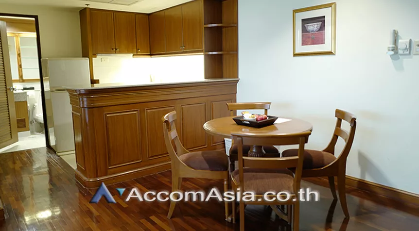 unit 1 Bedroom  Apartment For Rent in Ploenchit, Bangkok  near BTS Ploenchit (AA26759)