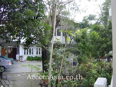  1  4 br House For Rent in sukhumvit ,Bangkok BTS Ekkamai 94130