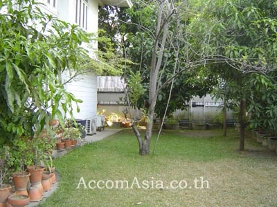 7  4 br House for rent and sale in Sukhumvit ,Bangkok BTS Ekkamai 94130