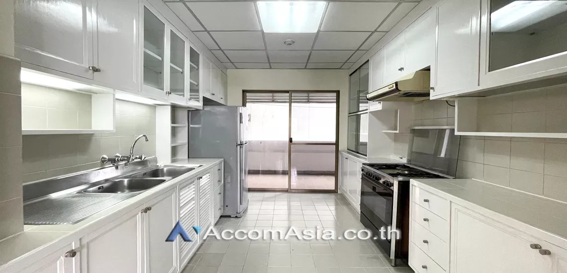 unitPet friendly |  3 Bedrooms  Apartment For Rent in Sukhumvit, Bangkok  near BTS Phrom Phong (AA26796)