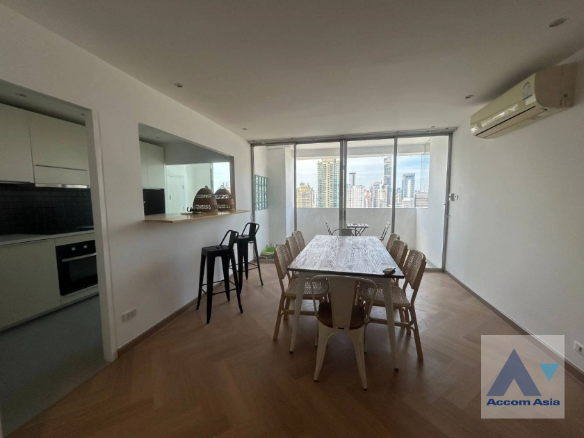 unit 3 Bedrooms  Condominium For Rent & Sale in Sukhumvit, Bangkok  near BTS Phrom Phong (AA26799)