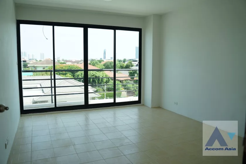15  7 br House For Rent in pattanakarn ,Bangkok  AA26801