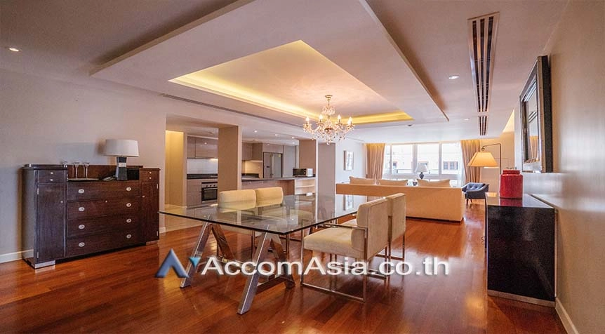  3 Bedrooms  Condominium For Rent in Sukhumvit, Bangkok  near BTS Thong Lo (AA26819)