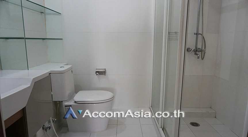 11  4 br Townhouse For Rent in Silom ,Bangkok BTS Sala Daeng AA26843
