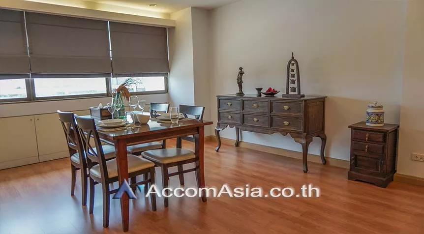 unit 2 Bedrooms  Apartment For Rent in Ploenchit, Bangkok  near BTS Ratchadamri (AA26844)