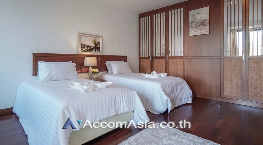  2 Bedrooms  Apartment For Rent in Sathorn, Bangkok  near BRT Thanon Chan (AA26845)