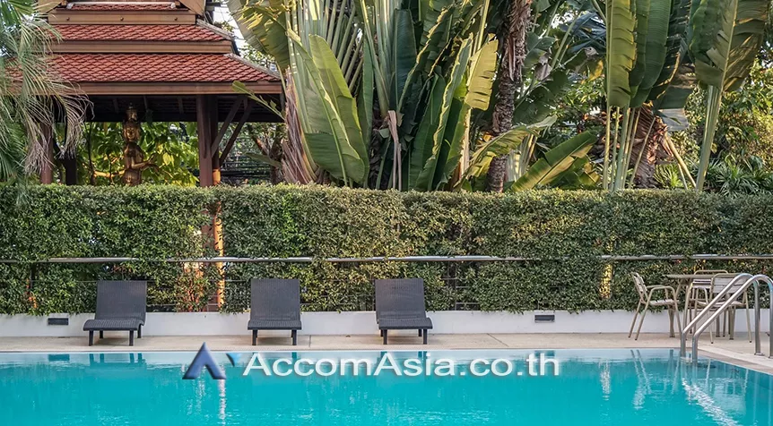 5  2 br Apartment for rent and sale in Sathorn ,Bangkok BRT Thanon Chan at Spacious Residence Situated on Chan Road AA26845