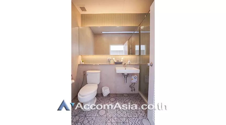 21  4 br Townhouse For Rent in sukhumvit ,Bangkok BTS Phrom Phong AA26874