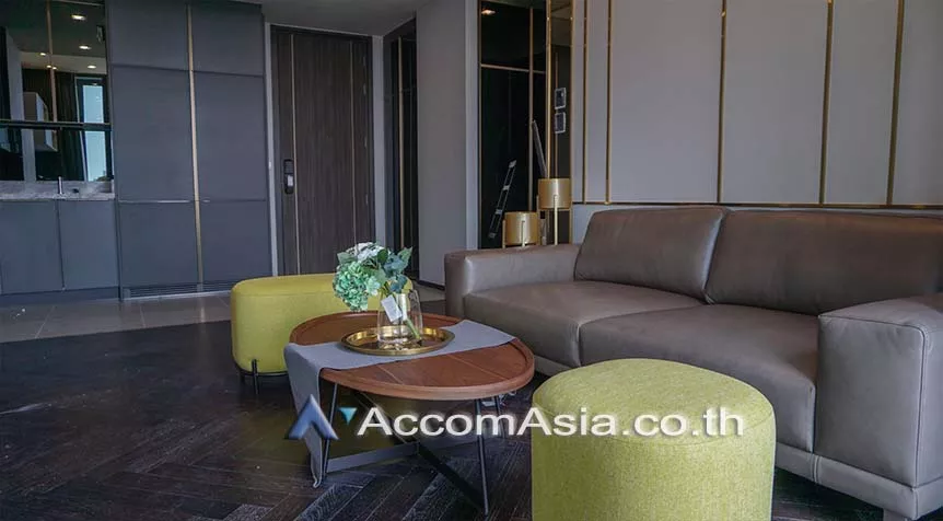  2 Bedrooms  Condominium For Sale in Phaholyothin, Bangkok  near BTS Sanam Pao (AA26879)
