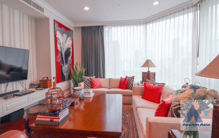 Big Balcony | Royce Private Residences Condominium  3 Bedroom for Sale & Rent BTS Phrom Phong in Sukhumvit Bangkok