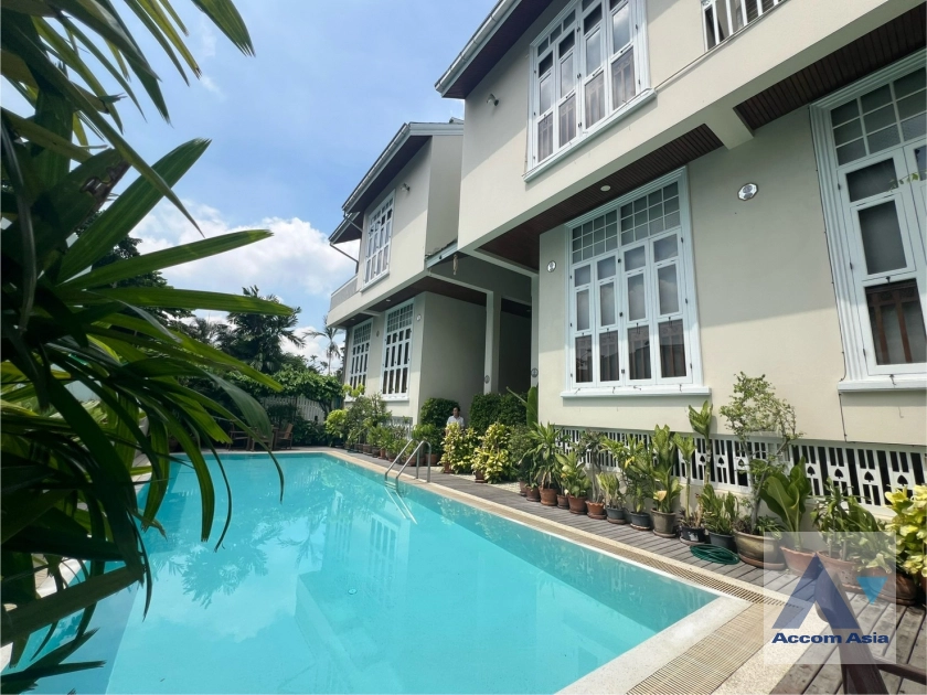 unitPrivate Swimming Pool | Classic Pool Villa in Serene Surroundings (AA26887)