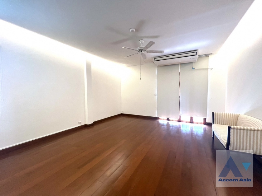 unitPrivate Swimming Pool | Classic Pool Villa in Serene Surroundings (AA26887)