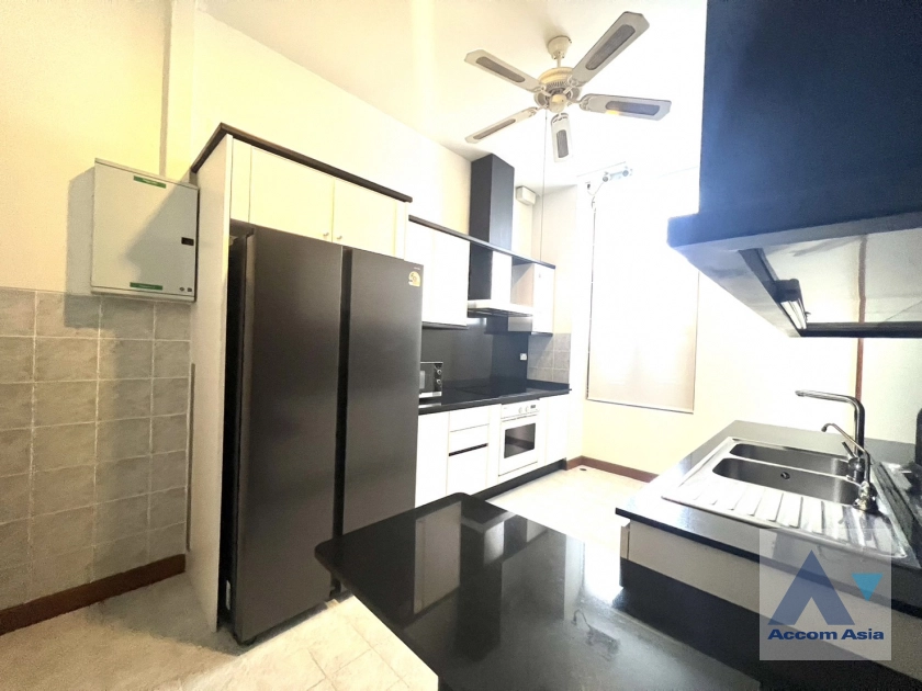 4  6 br House For Rent in Sukhumvit ,Bangkok BTS Thong Lo AA26887