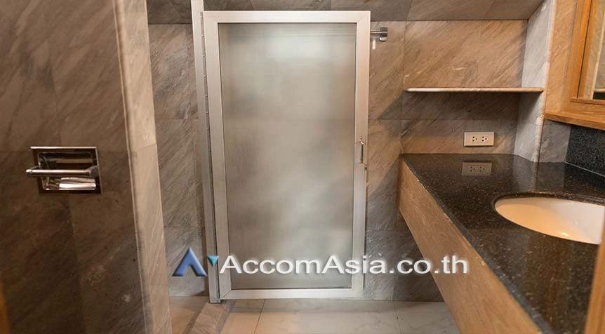 21  3 br House for rent and sale in Sukhumvit ,Bangkok BTS Phrom Phong at Thai House Style AA26910