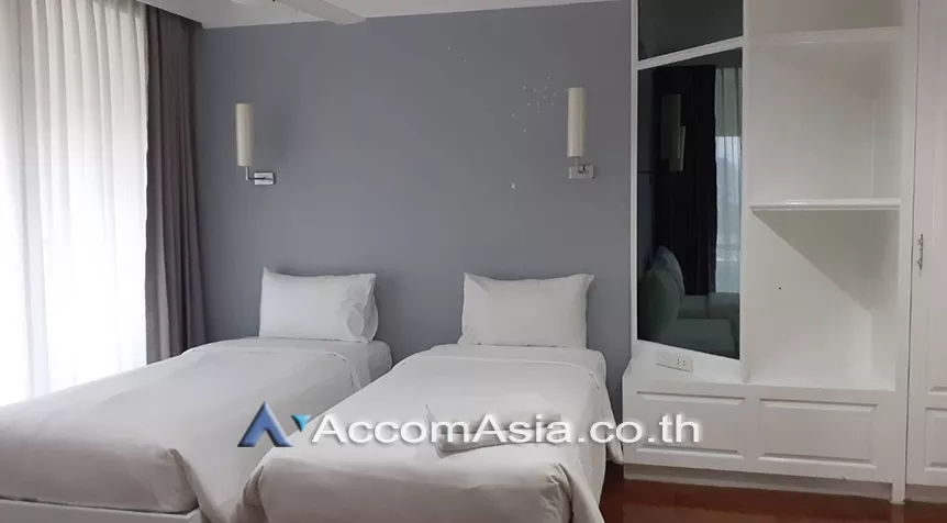 5  3 br Apartment For Rent in Silom ,Bangkok BTS Chong Nonsi at Simply Life AA26912