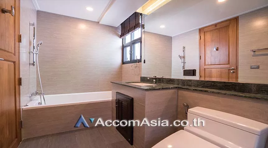 18  6 br House For Rent in sukhumvit ,Bangkok BTS Phrom Phong AA26926