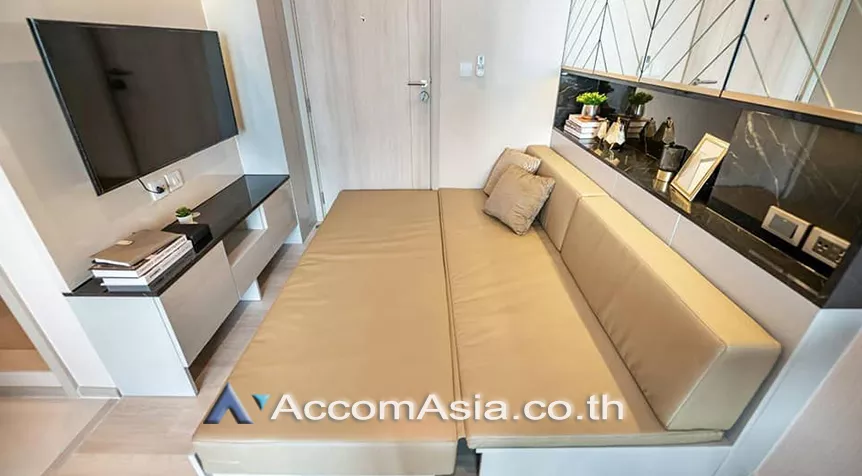 unit 1 Bedroom  Condominium For Rent in Ploenchit, Bangkok  near BTS Ploenchit (AA26929)