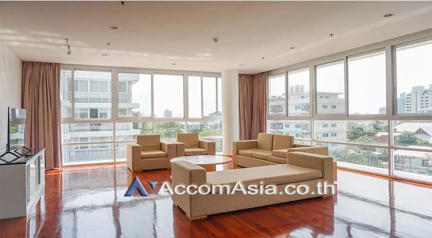 Pet friendly |  Ekkamai Family Apartment Apartment  3 Bedroom for Rent BTS Ekkamai in Sukhumvit Bangkok