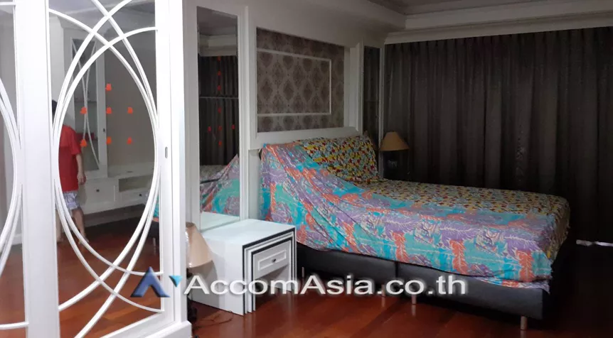 8  3 br Shophouse for rent and sale in sathorn ,Bangkok  AA26937