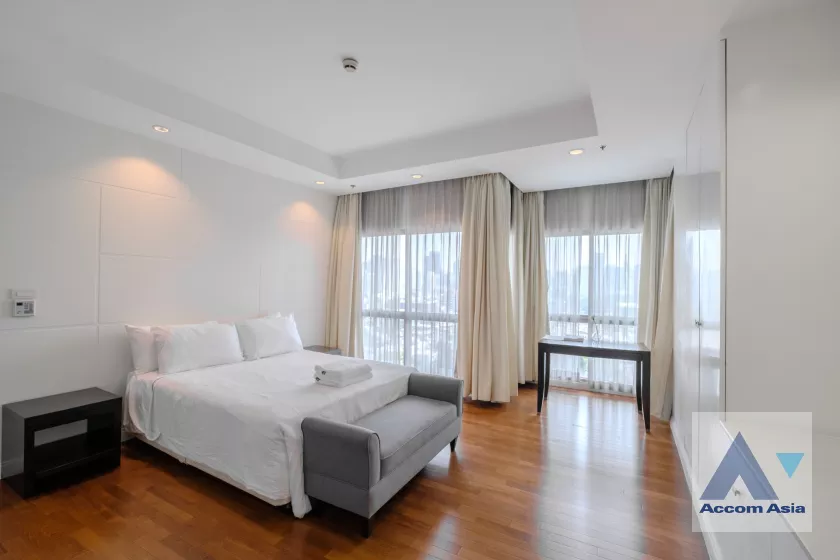 7  4 br Apartment For Rent in Ploenchit ,Bangkok BTS Ploenchit at Elegance and Traditional Luxury AA26939