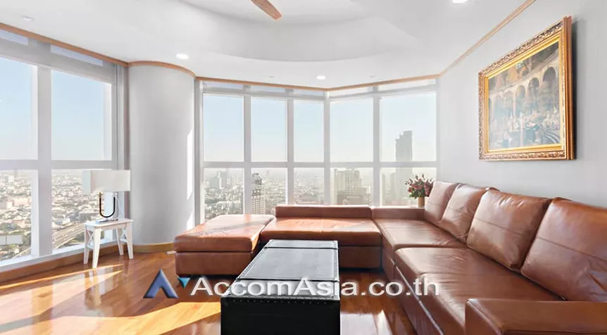 Penthouse |  Nusa State Tower Condominium  2 Bedroom for Rent BTS Surasak in Silom Bangkok
