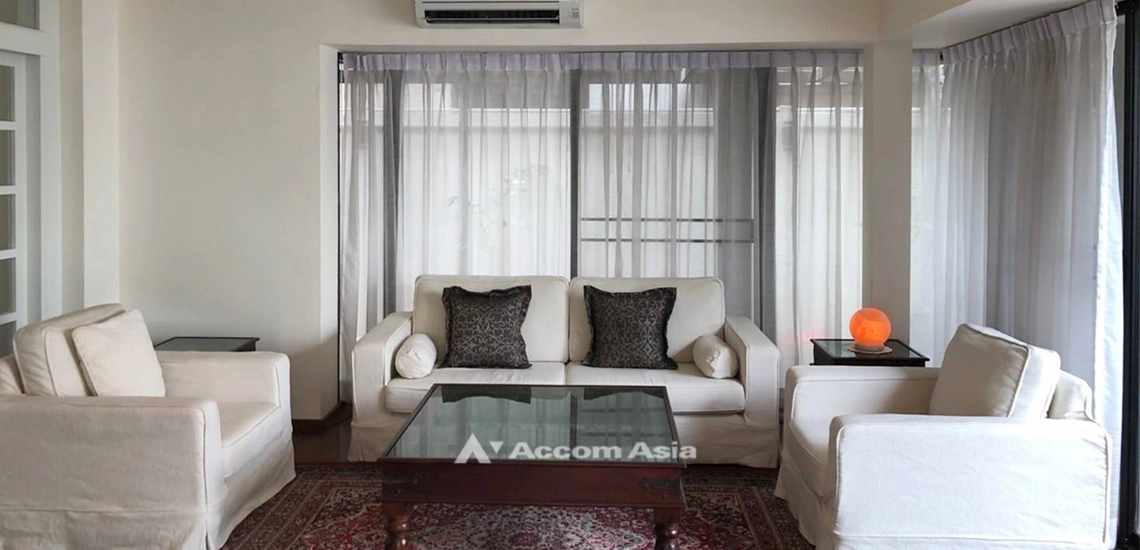 5  3 br House For Rent in Sukhumvit ,Bangkok BTS Thong Lo AA26983