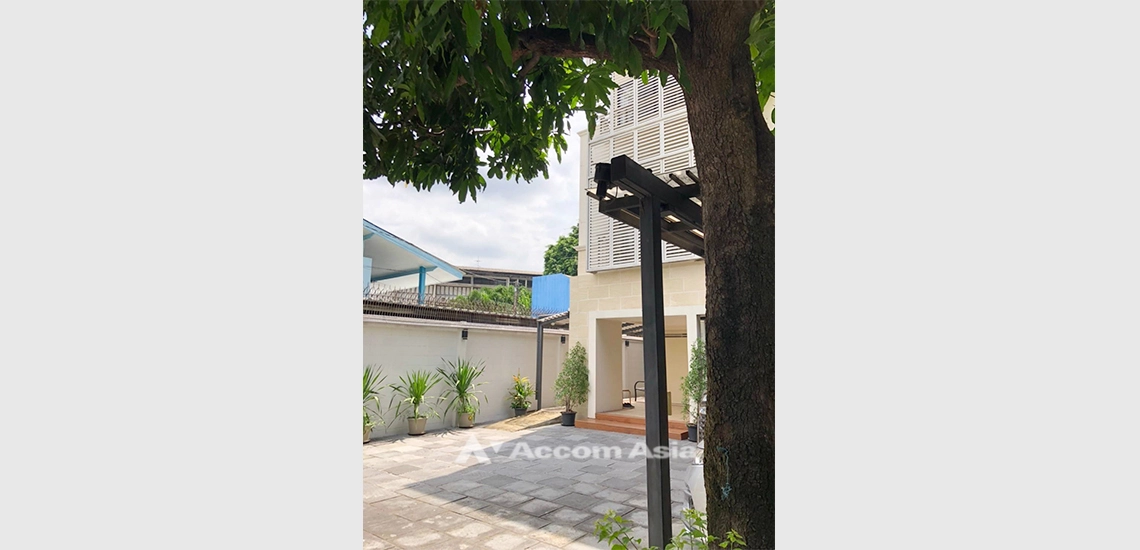 12  3 br House For Rent in Sukhumvit ,Bangkok BTS Thong Lo AA26983