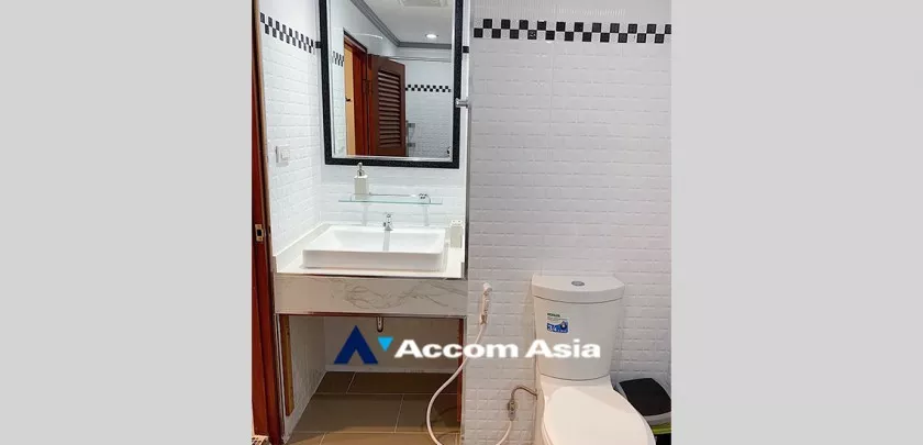 6  1 br Condominium For Sale in Sukhumvit ,Bangkok BTS Nana at Saranjai mansion AA26987