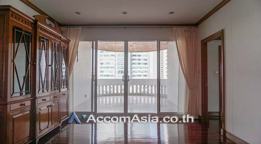6  5 br Apartment For Rent in Sukhumvit ,Bangkok BTS Asok - MRT Sukhumvit at A Classic Style AA26992