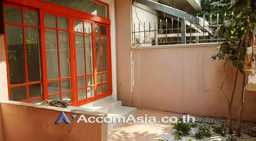 11  4 br Townhouse For Rent in Sukhumvit ,Bangkok BTS Phra khanong AA26996