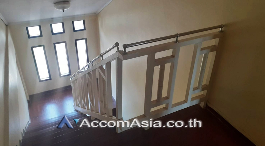 4  4 br Townhouse For Rent in Sukhumvit ,Bangkok BTS Phra khanong AA26996