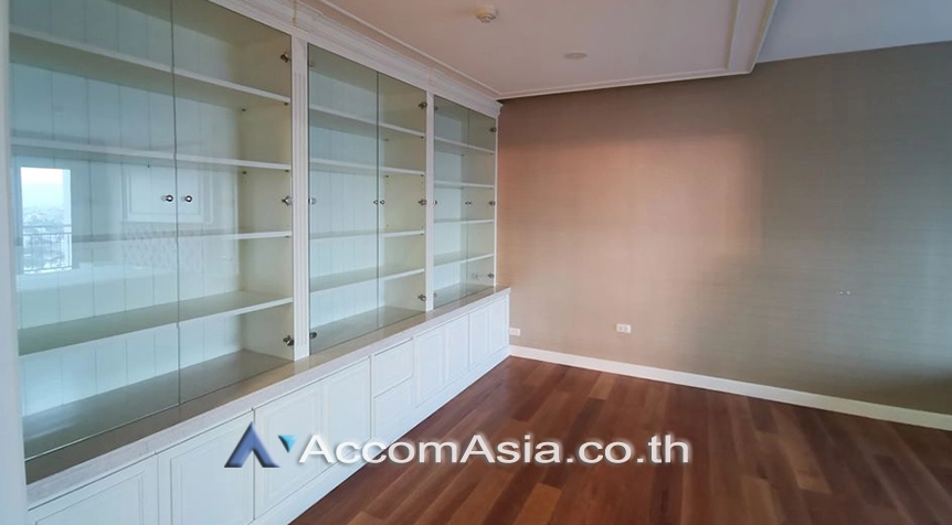  1  2 br Condominium For Rent in Ratchadaphisek ,Bangkok BTS Ekkamai at Supalai Park Ekkamai Thonglor AA27014