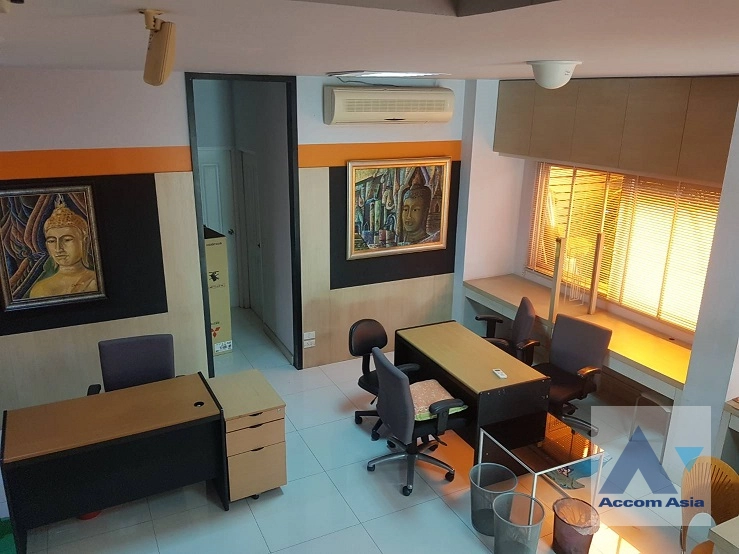  1  6 br Townhouse For Rent in Ratchadaphisek ,Bangkok MRT Ratchadaphisek AA27015