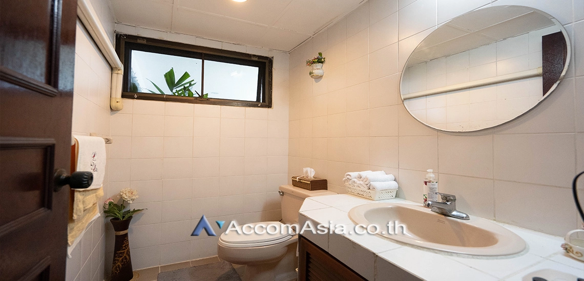 8  2 br Condominium for rent and sale in Sukhumvit ,Bangkok BTS Asok - MRT Sukhumvit at Prestige Tower 24153