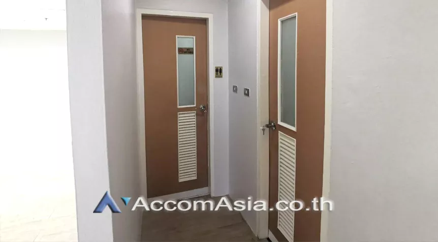 unit Office space For Rent in Sukhumvit, Bangkok  near BTS Asok - MRT Sukhumvit (AA27020)