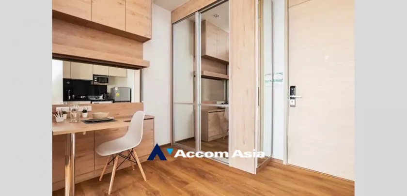 unit 1 Bedroom  Condominium For Sale in Sukhumvit, Bangkok  near BTS Phrom Phong (AA27025)
