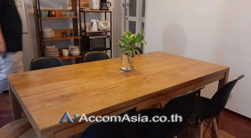 unitHome Office |  3 Bedrooms  House For Rent in Sathorn, Bangkok  near BTS Surasak (AA27028)