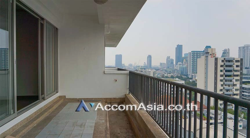 unitPet friendly |  3 Bedrooms  Apartment For Rent in Sukhumvit, Bangkok  near BTS Thong Lo (AA27032)