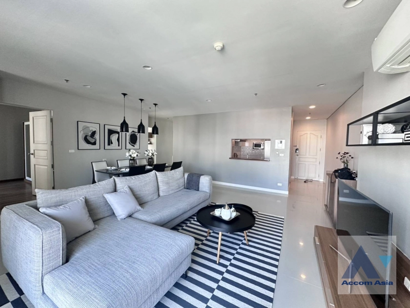 unit 3 Bedrooms  Condominium For Rent & Sale in Sukhumvit, Bangkok  near BTS Asok - MRT Sukhumvit (AA27033)