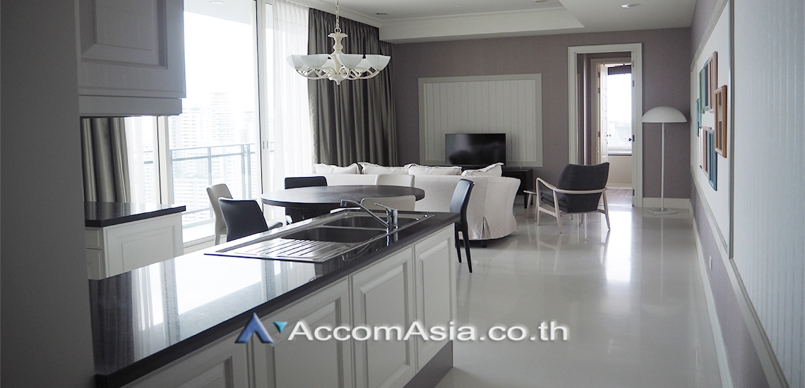  Royce Private Residences Condominium  2 Bedroom for Rent BTS Phrom Phong in Sukhumvit Bangkok