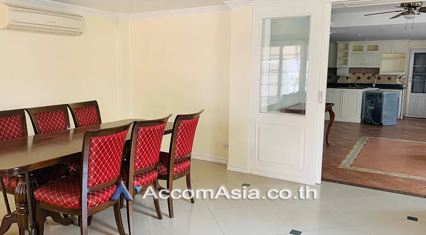  4 Bedrooms  Townhouse For Rent in Bangna, Bangkok  near BTS Bearing (AA27044)